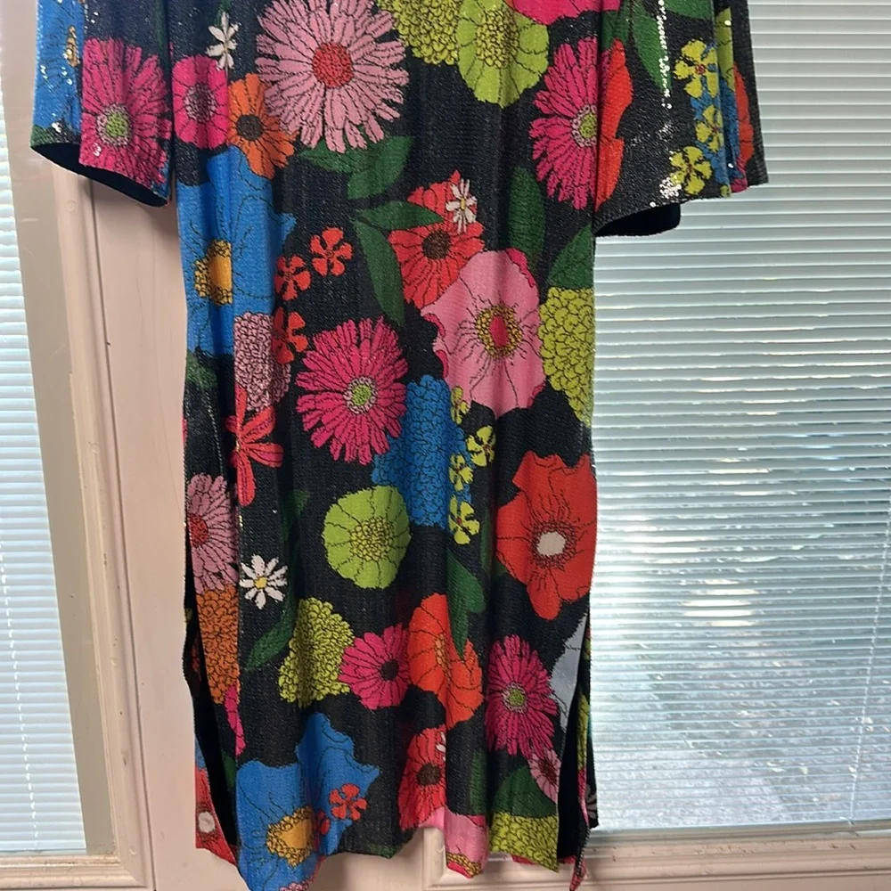 NWOT. Vilagallo Multicolor Sequin Kimono in Floral pattern. Size M. - Picture 5 of 8